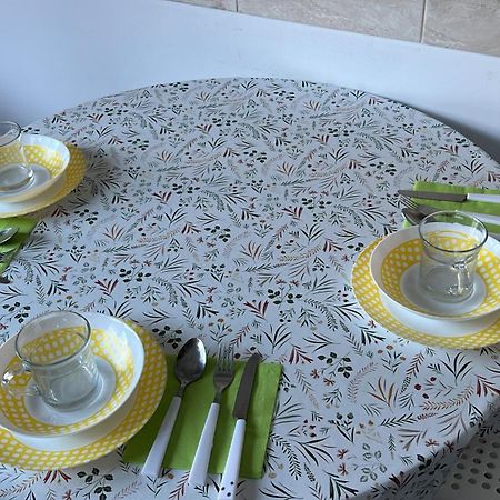 2 Rooms Apartment Airy & Bright Relax ياش المظهر الخارجي الصورة