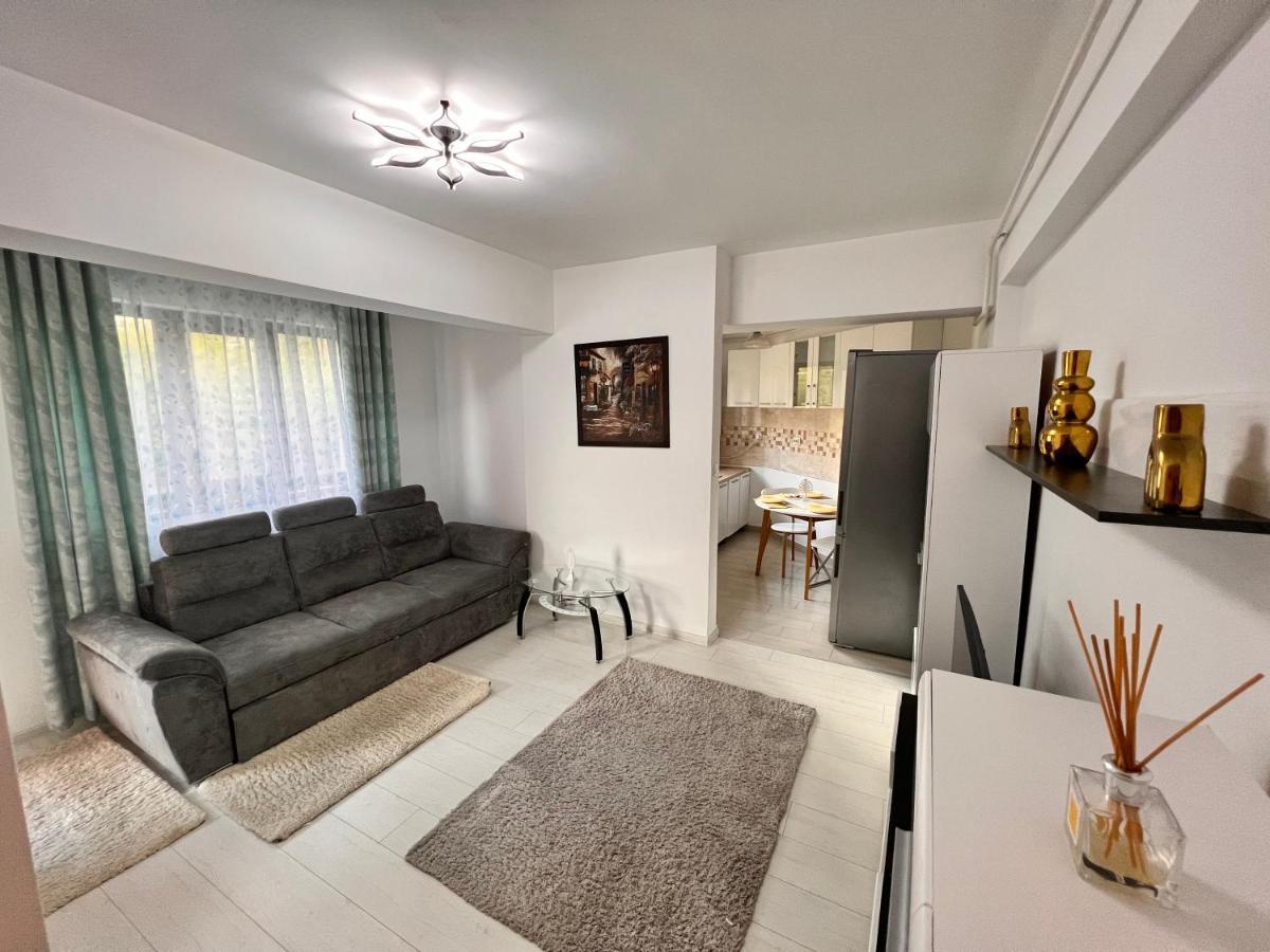 2 Rooms Apartment Airy & Bright Relax ياش المظهر الخارجي الصورة